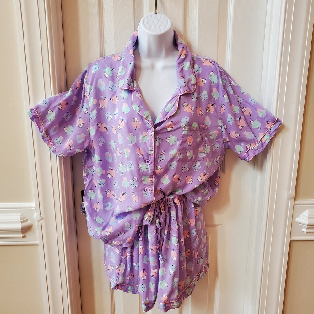 Serra - Purple Pajama Set with Cute Cupcake Print - Sz. XL